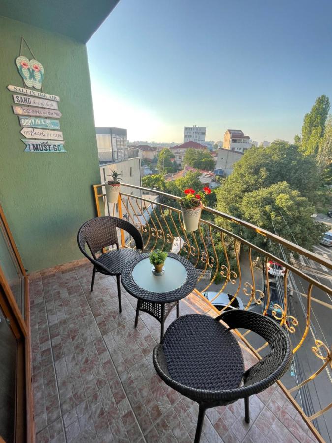 Eee Apart Boutique Constanta Exterior photo